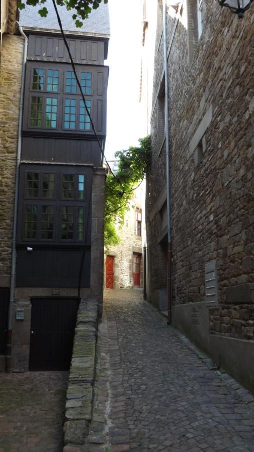 Appartement T2 ,Parking Prive,Terrasse, 10 Mns A Pieds De La Cite Corsaire Et Ses Plages Saint-Malo Exterior foto